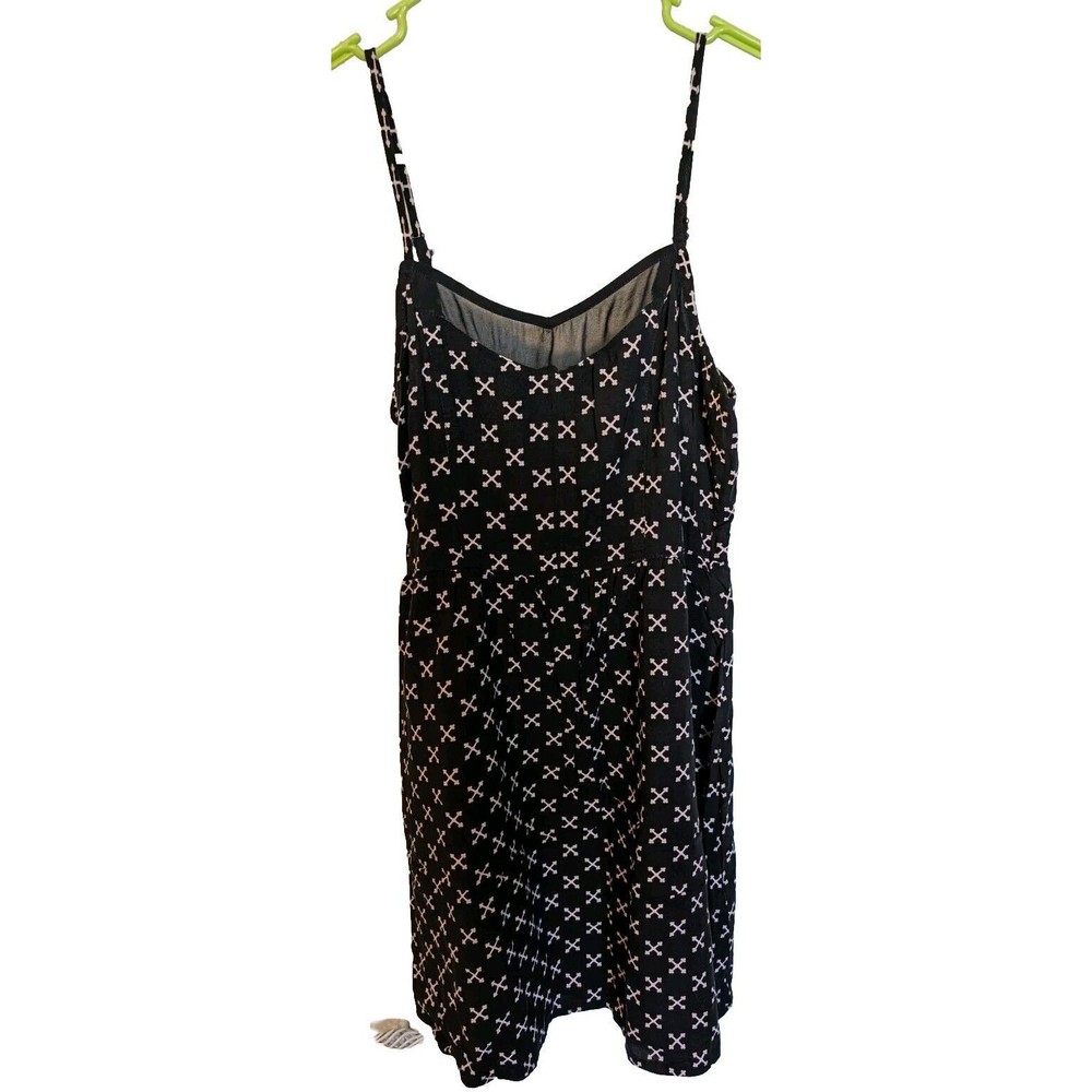 H&M Divided Women's Mini Dress Sleeveless Cross Print Zip 100%Viscose Sz 6 Black